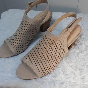Jaclyn Smith sandals